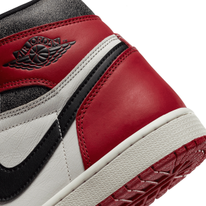 Nike Air Jordan 1 Retro High OG Chicago Lost and Found Detail