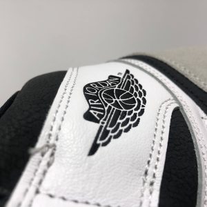 Nike Air Jordan 1 Retro High OG Stage Haze Wings
