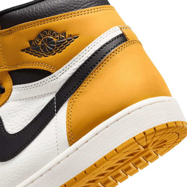 Nike Air Jordan 1 Retro High Yellow Ochre Back