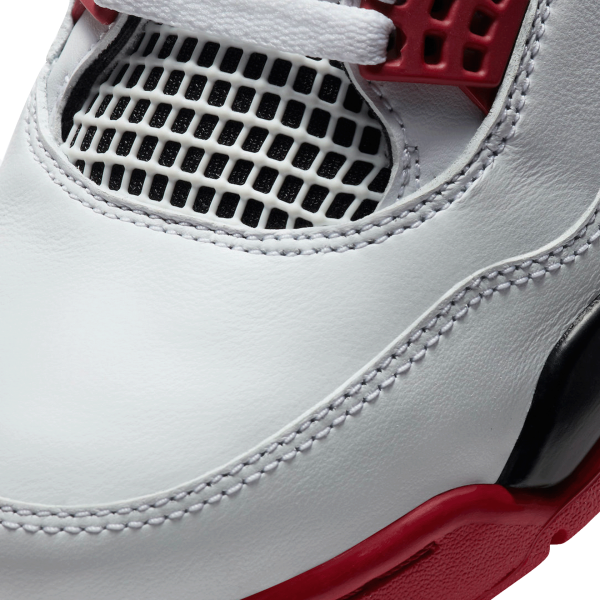 Nike Air Jordan 4 Retro Fire Red (2020) (GS) Toe