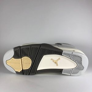 Nike Air Jordan 4 Retro SE Craft Photon Dust Sohle