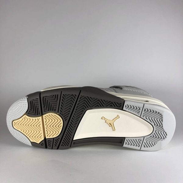 Nike Air Jordan 4 Retro SE Craft Photon Dust Sohle
